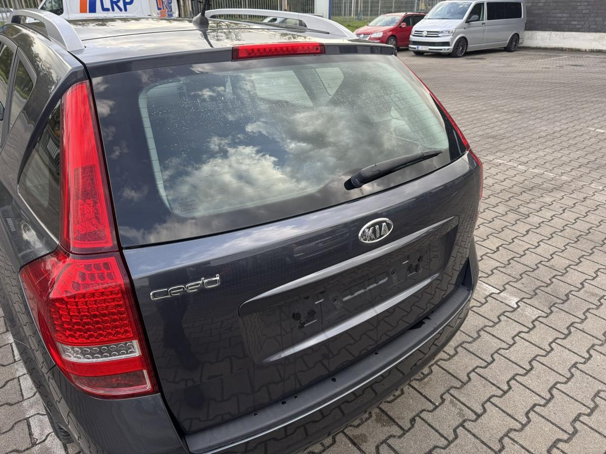 Kia Ceed ED original Heckklappe mit Heckscheibe 5K Graumetallic Kombi Bj.2011